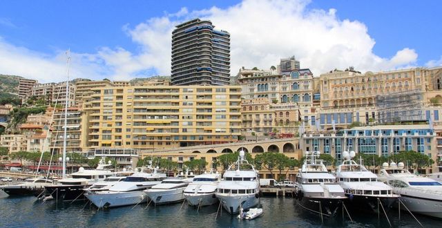 Отель в Монако