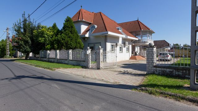 Дом в Тапольца