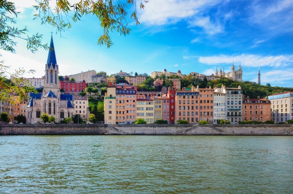 Цены на недвижимость во Франции: Париж, Марсель и Лазурный берег стали доступнее