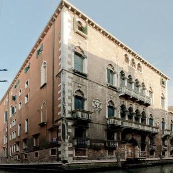 Исторический венецианский Палаццо 15 века будет продан как 18 квартир