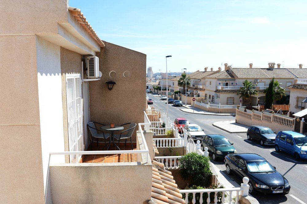 Продажи жилья в Испании выросли на 20%, оценщики в недоумении