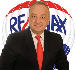 Remax Red