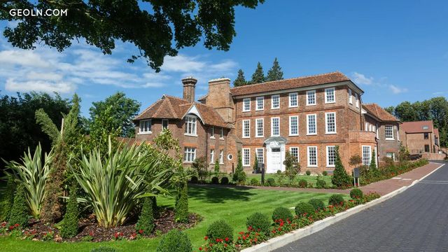 The Welcombe House Collection in Harpenden