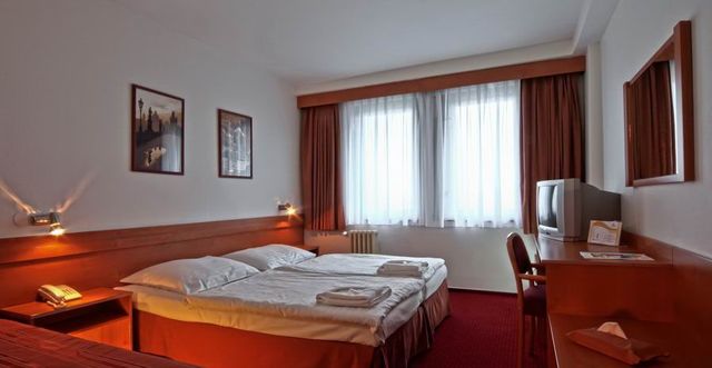Отель в Прага 5