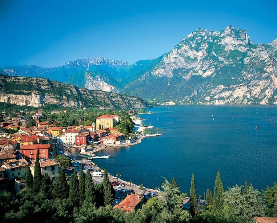 Соперники моря: недвижимость на итальянских озерах | Фотография 1 | ee24