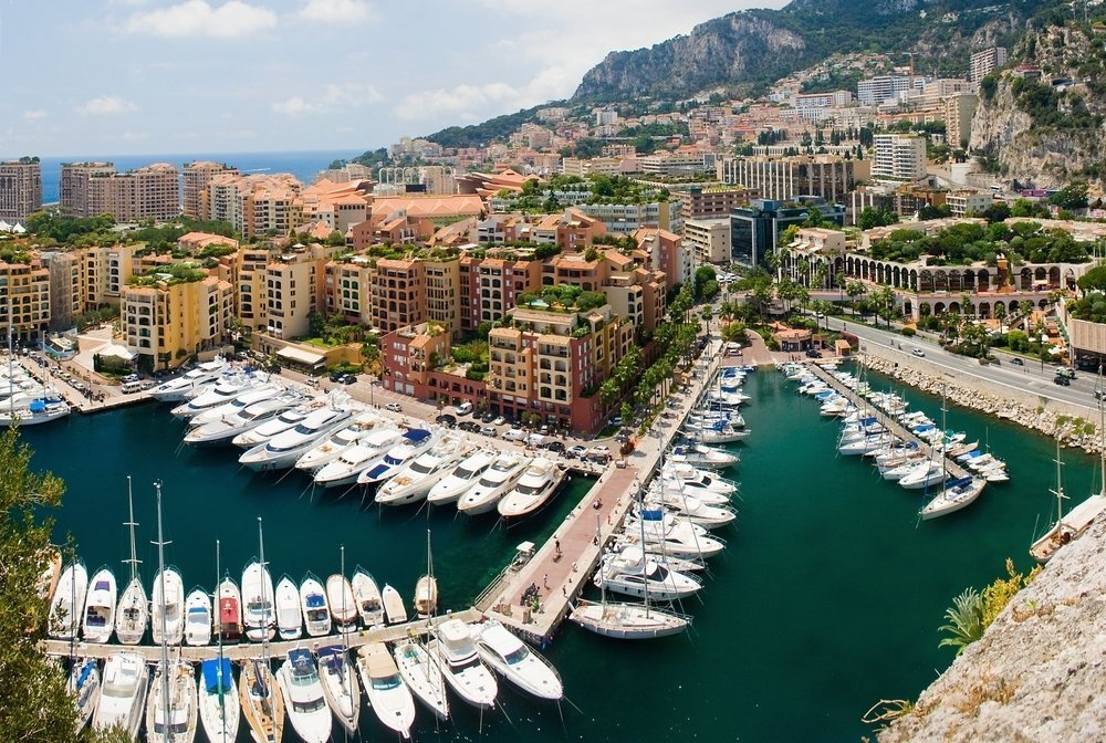 Продажа квартир в монако купить дом возле черного моря недорого