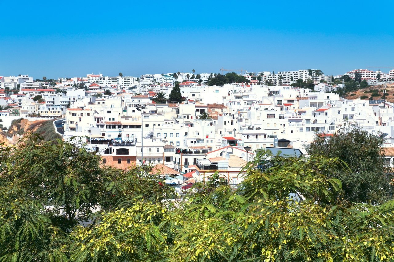 Стоимость недвижимости в Алгарве и Фару в Португалии в 2013 году