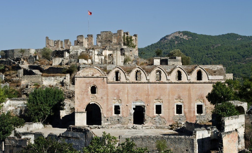 Турция вновь продает город-призрак, откуда выселили греков | Фотография 1 | ee24