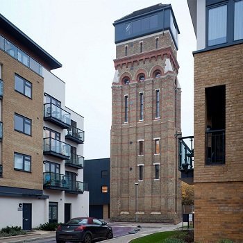 В Лондоне водонапорную башню превратили в элитную квартиру