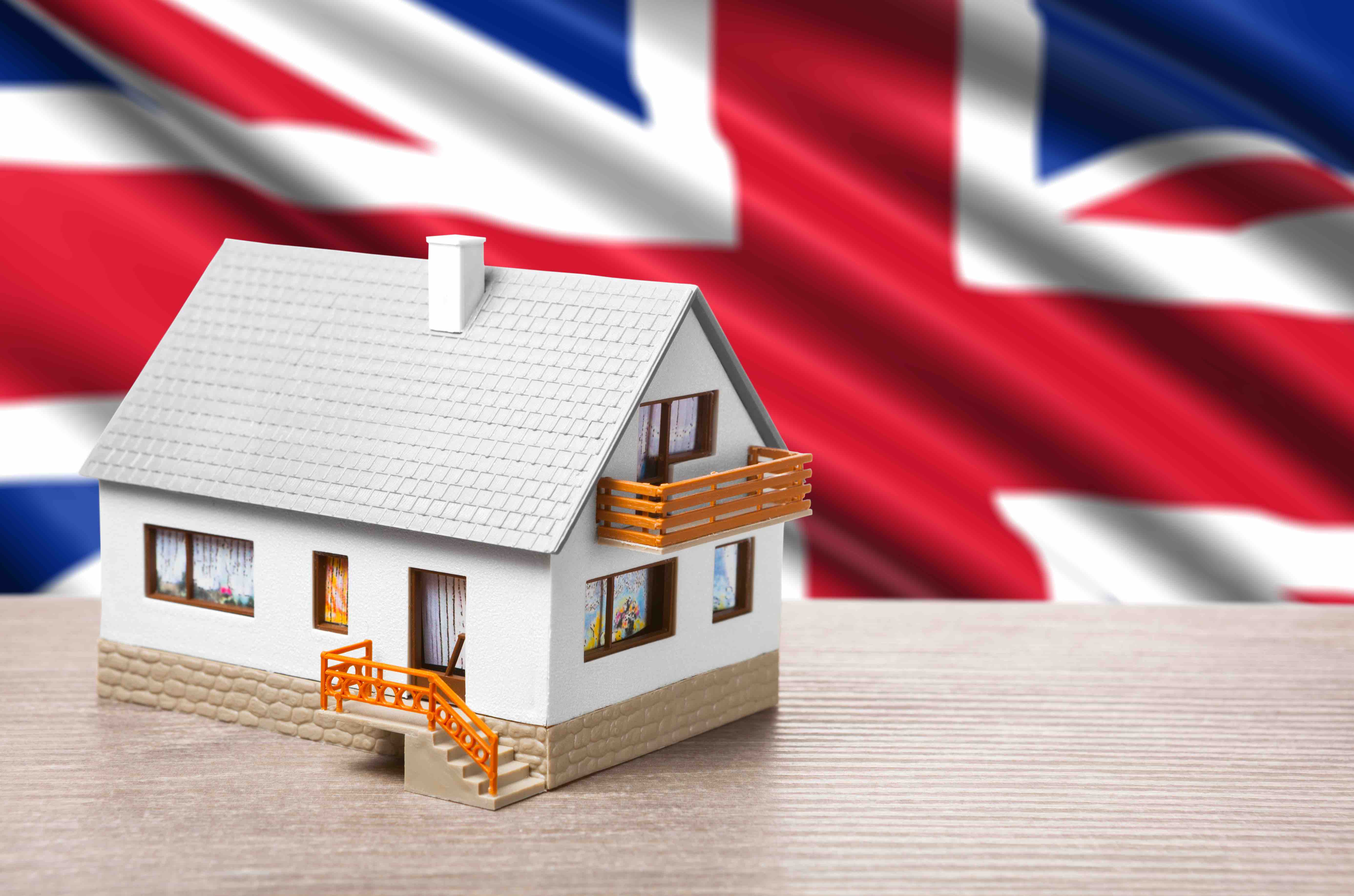 Из британских фондов недвижимости выводят активы
