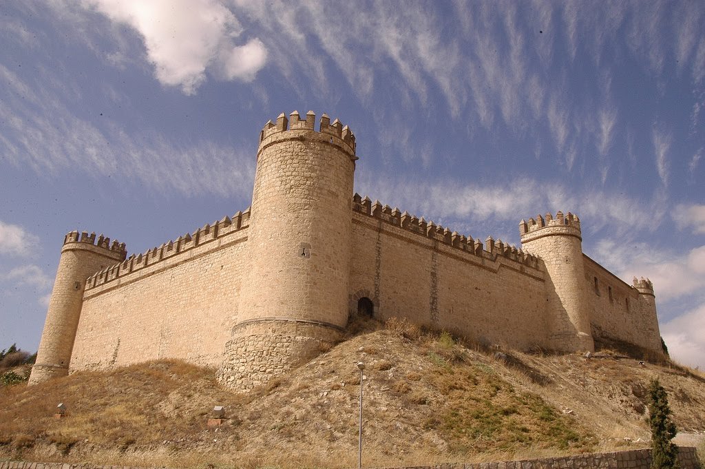 Правительство Испании продает замок Македа за €10 млн