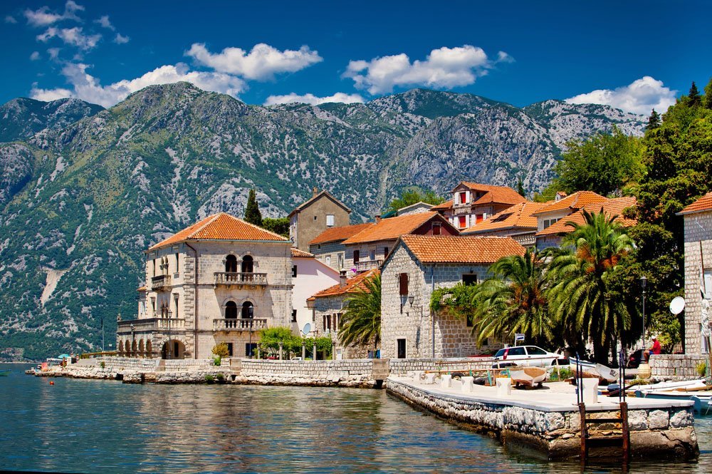 Черногория стала больше зарабатывать на туристах