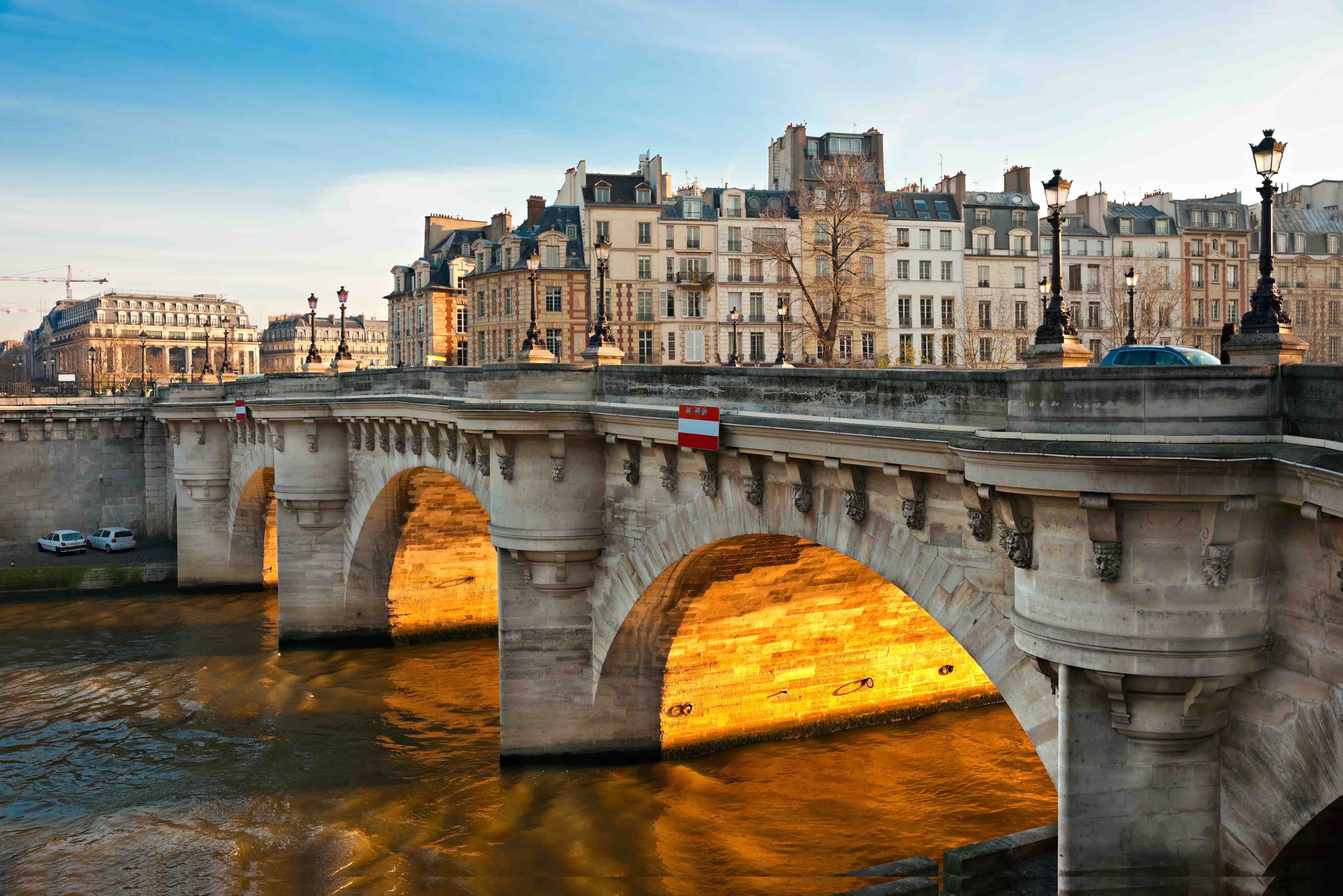 2015 год стал рекордным для строительного рынка Парижского региона