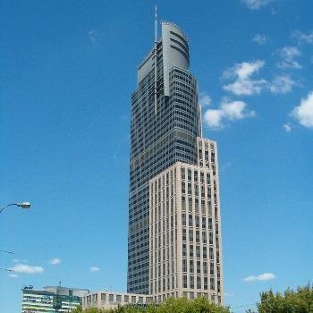 Небоскреб Warsaw Trade Tower выставили на продажу 