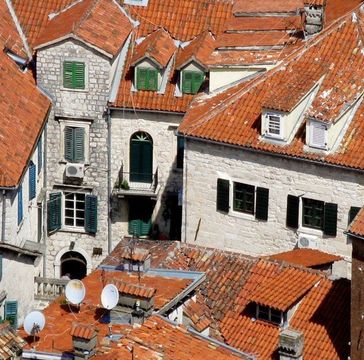 В Черногории пустуют 120 000 квартир