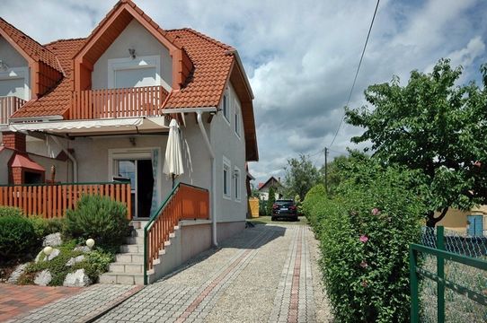Смежный дом в Пониарквашег