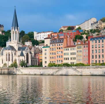 Пять причин купить недвижимость во Франции