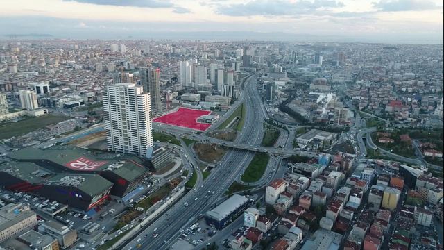 Коммерческая в Беязыт Махаллеси