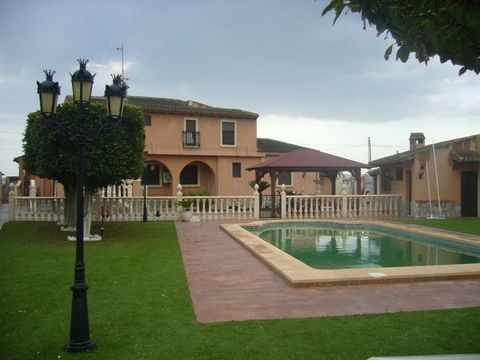 Дом в Кальоса де Сегура