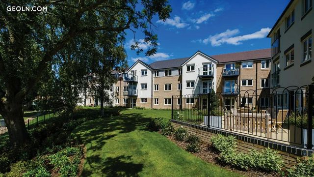 Dovehouse Lodge in Hitchin