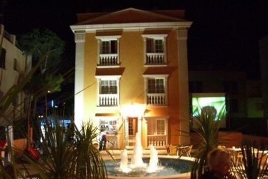 Отель в Плайя-де-Аро