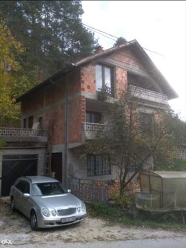Отдельный дом в Коньиц