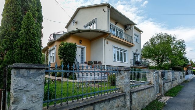 Дом в Залакарош